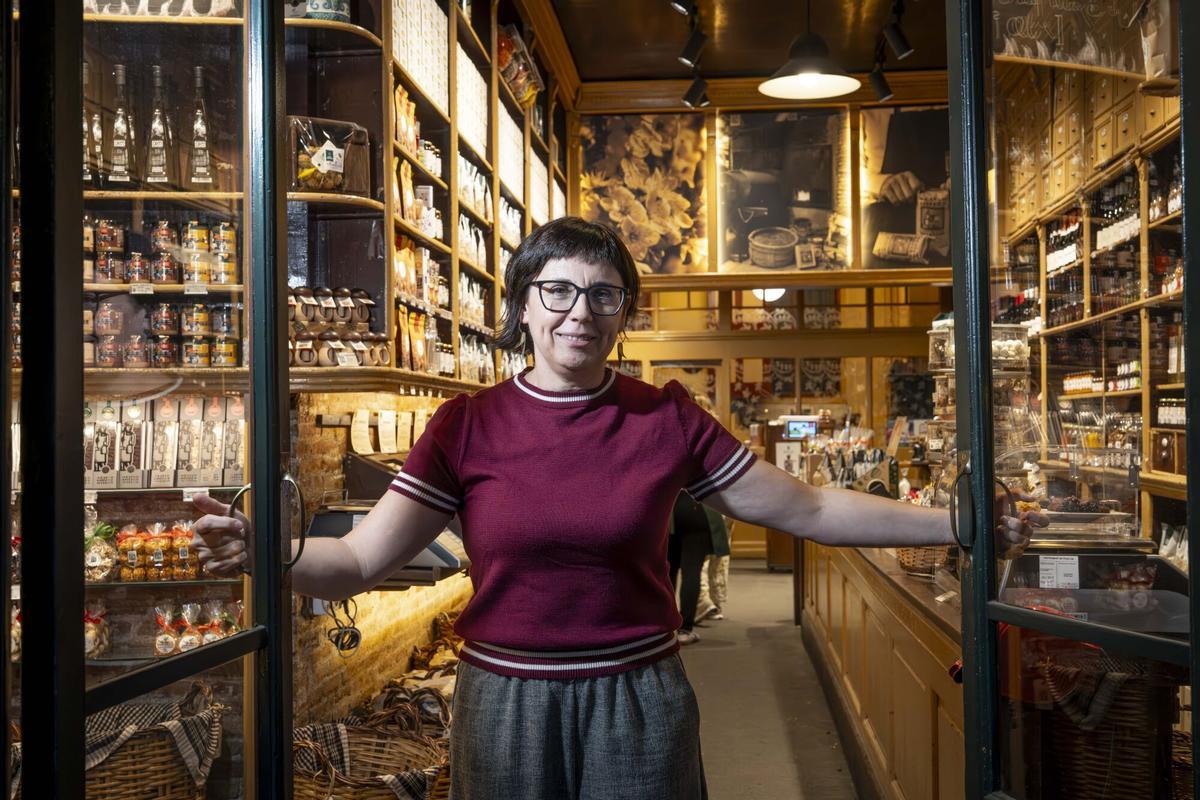 Gemma Marin, directora de Casa Gispert en la tienda del Born