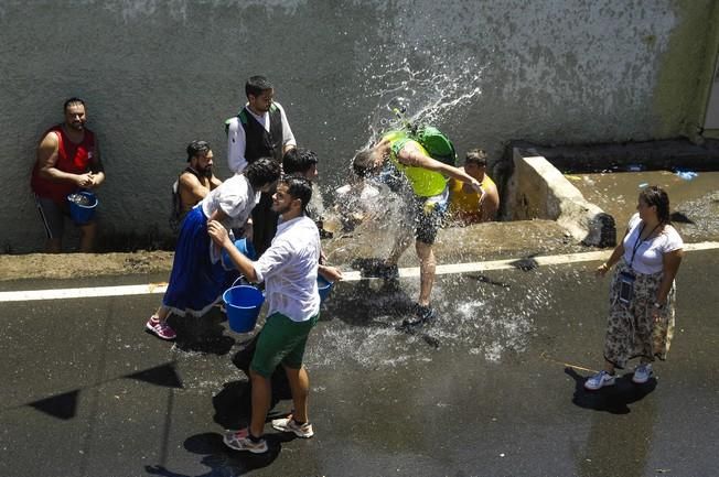 TRAIDA DEL AGUA 2016. LOMO MAGULLO. TELDE