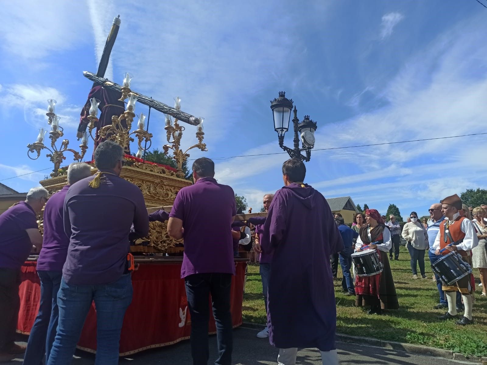 Todas las imágenes del Ecce Homo: así fue la multitudinaria y emocionante procesión en Noreña