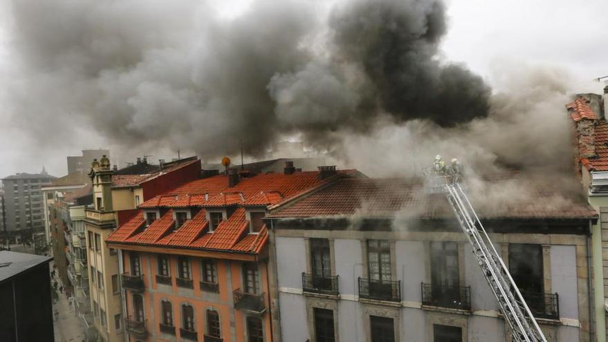 Condenan a la Federación Asturiana de Concejos a pagar 97.000 euros por el incendio de Uría