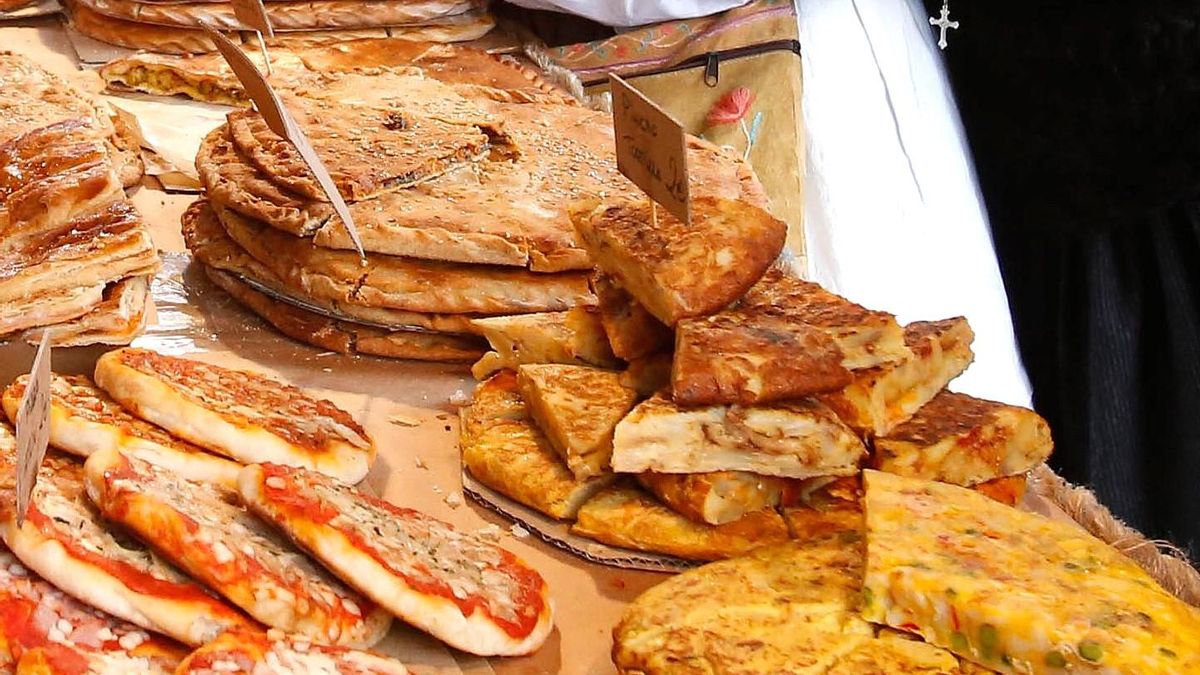 La tortilla y la empanada ocupan los primeros lugares entre las preferencias de los gallegos en comida a domicilio.