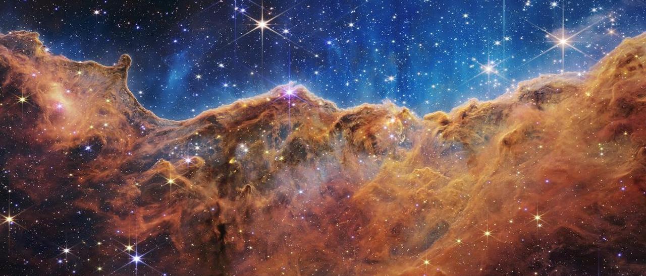 Imagen de la Nebulosa Carina, captada por el telescopio James Webb.