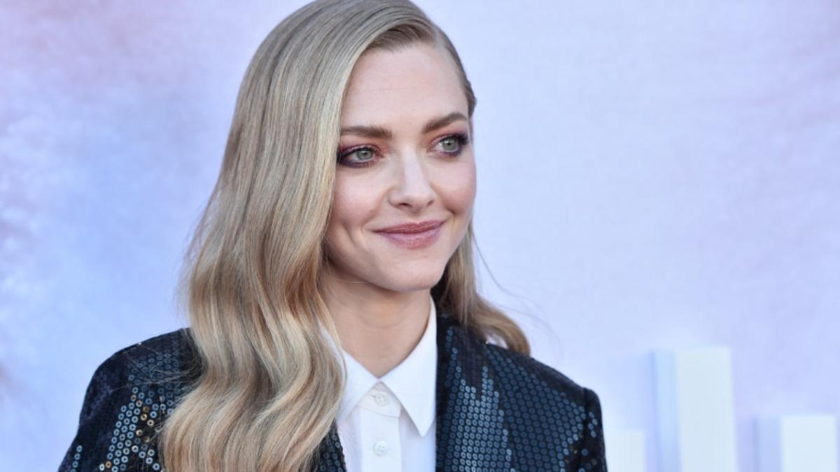 Amanda Seyfried con un traje de lentejuelas de Zadig & Voltaire