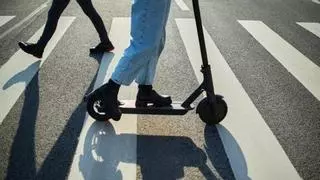 Campaña de control de los patinetes eléctricos en las calles de Ibiza