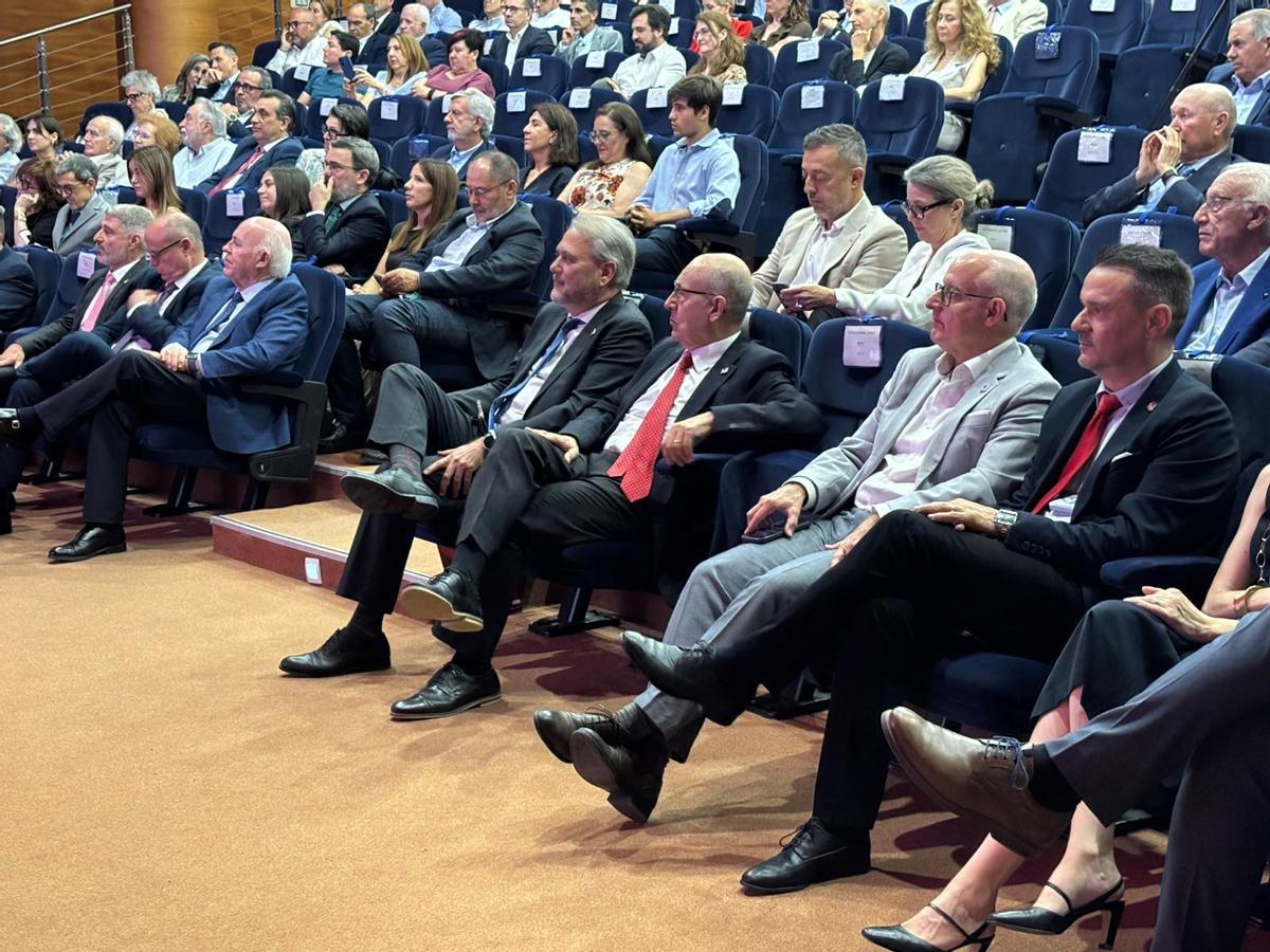 Joaquín Pérez recordó que el Consejo Social de la UMH de Elche sigue trabajando para impulsar la empleabilidad de los egresados