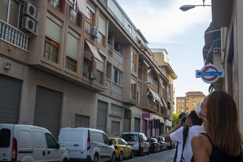 El fallecido, de 65 años, presentaba varias heridas de arma blanca pero la arrestada llamó a Emergencias pidiendo ayuda ante un infarto