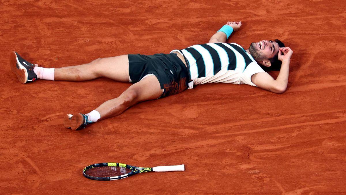 Alcaraz gana el Roland Garros ante Sinner, con una remontada sin precedentes