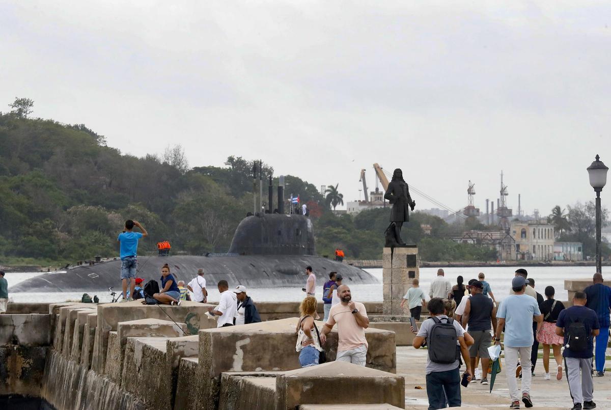 Llegan a La Habana una fragata y un submarino nuclear rusos