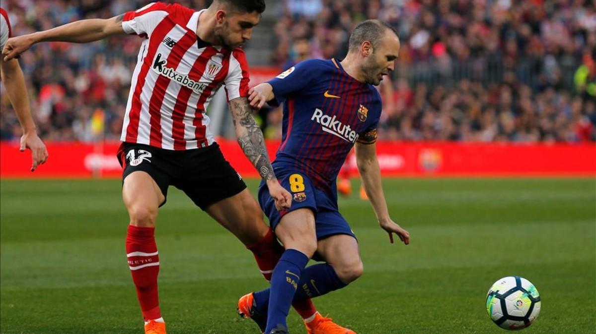 Iniesta se llevó la gran ovación del Camp Nou