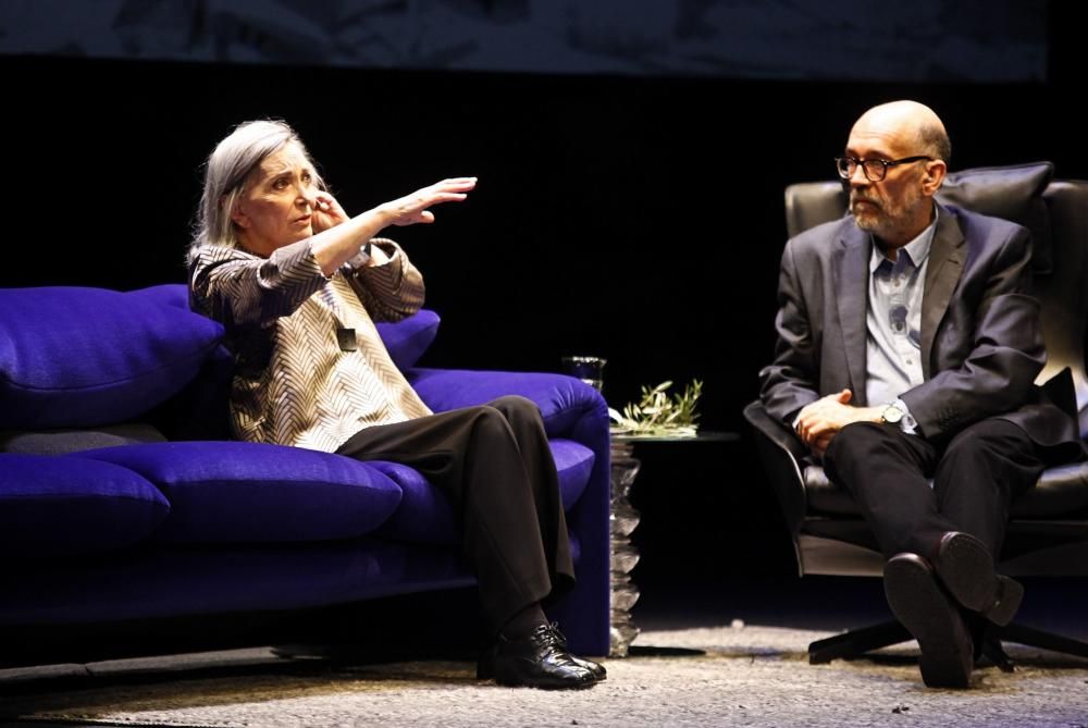 Acto de Nuria Espert, premio "Princesa de Asturias" de las Artes, en el teatro Jovellanos