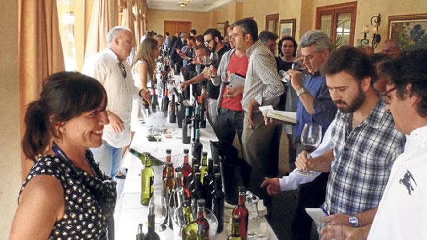 Cien bodegueros muestran su magia a través de las cosechas de sus vinos