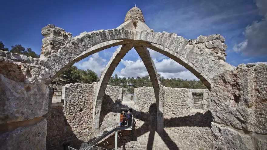 Las mejores rutas de senderismo para Semana Santa en Alicante: descubre el paraje más mágico de la provincia