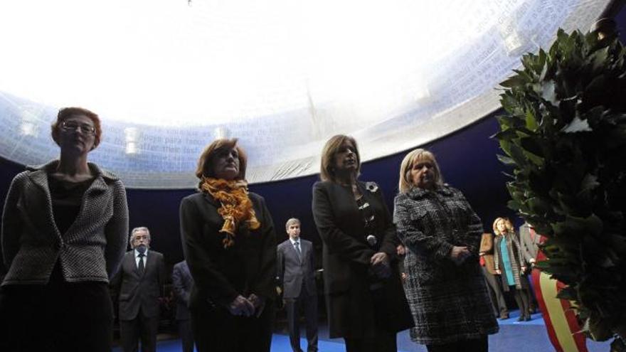 Maite Pagazaurtundúa, Ángeles Domínguez, la alcaldesa Ana Botella y Ángeles Pedraza.