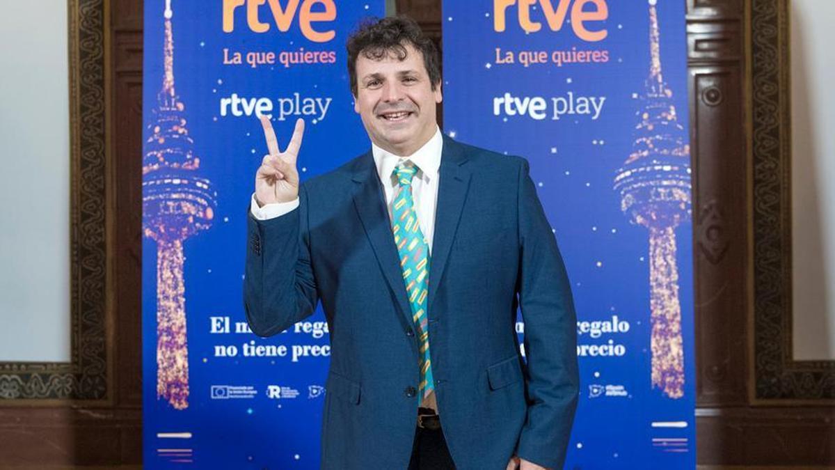 Ángel Carmona, el nuevo presentador de 'Cachitos'.