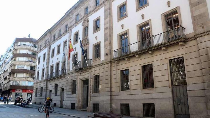 Sede del Palacio de Justicia de Pontevedra donde se celebra el juicio. // Rafa Vázquez