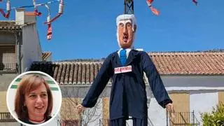 Quema del Judas en El burgo: la alcaldesa, María Dolores Narváez, rechaza las acusaciones de antisemitismo