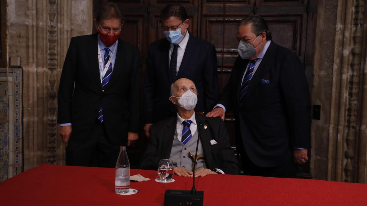 Santiago Grisolía, durante la proclamación de los Jaume I 2021