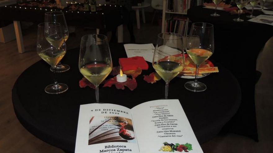 La cata fue impartida por Elena Berdejo.