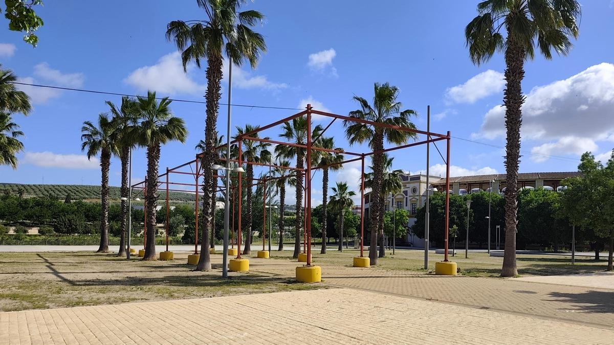Terrenos en la zona final del recinto ferial reservados a la nueva caseta municipal.