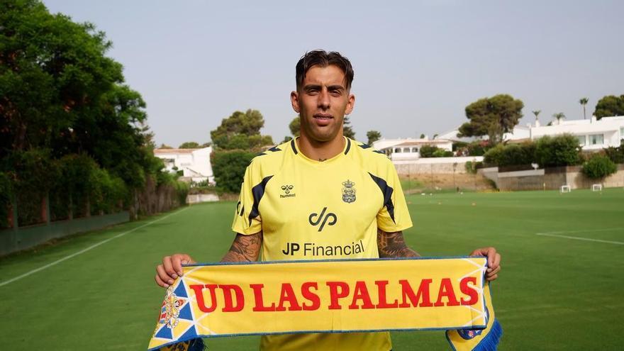 Llegada de Jefté a Marbella para incorporarse a la UD Las Palmas