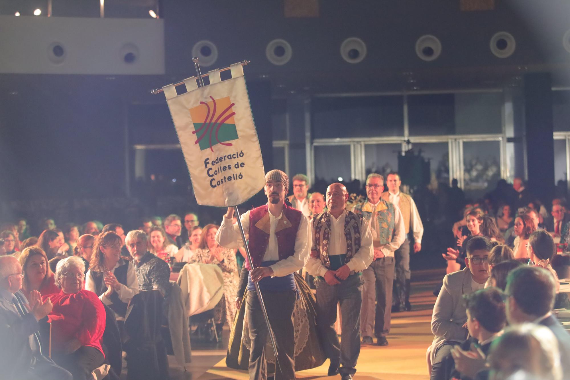 Galania a la reina infantil de las fiestas de la Magdalena