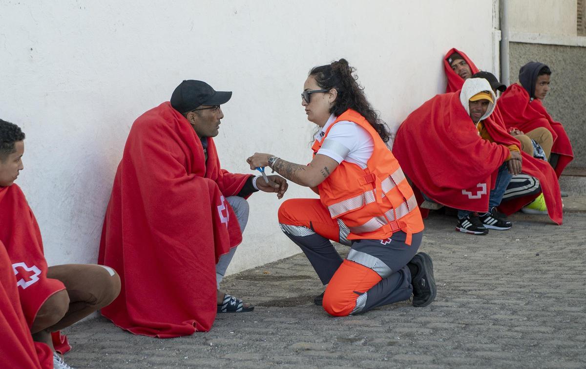 Una patera con 31 migrantes llega por sus propios medios a Lanzarote