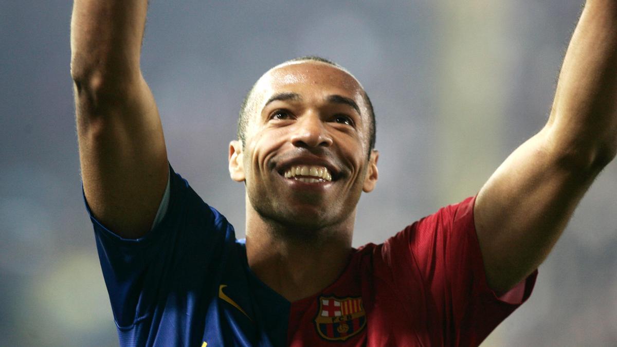 Thierry Henry con la camiseta del FC Barcelona.