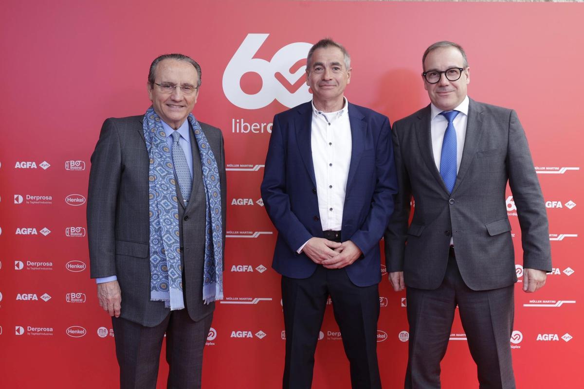 Javier Moll, presidente de Prensa Ibérica, Francesc Navarro y Víctor Trillo, director general de Liberdúplex.