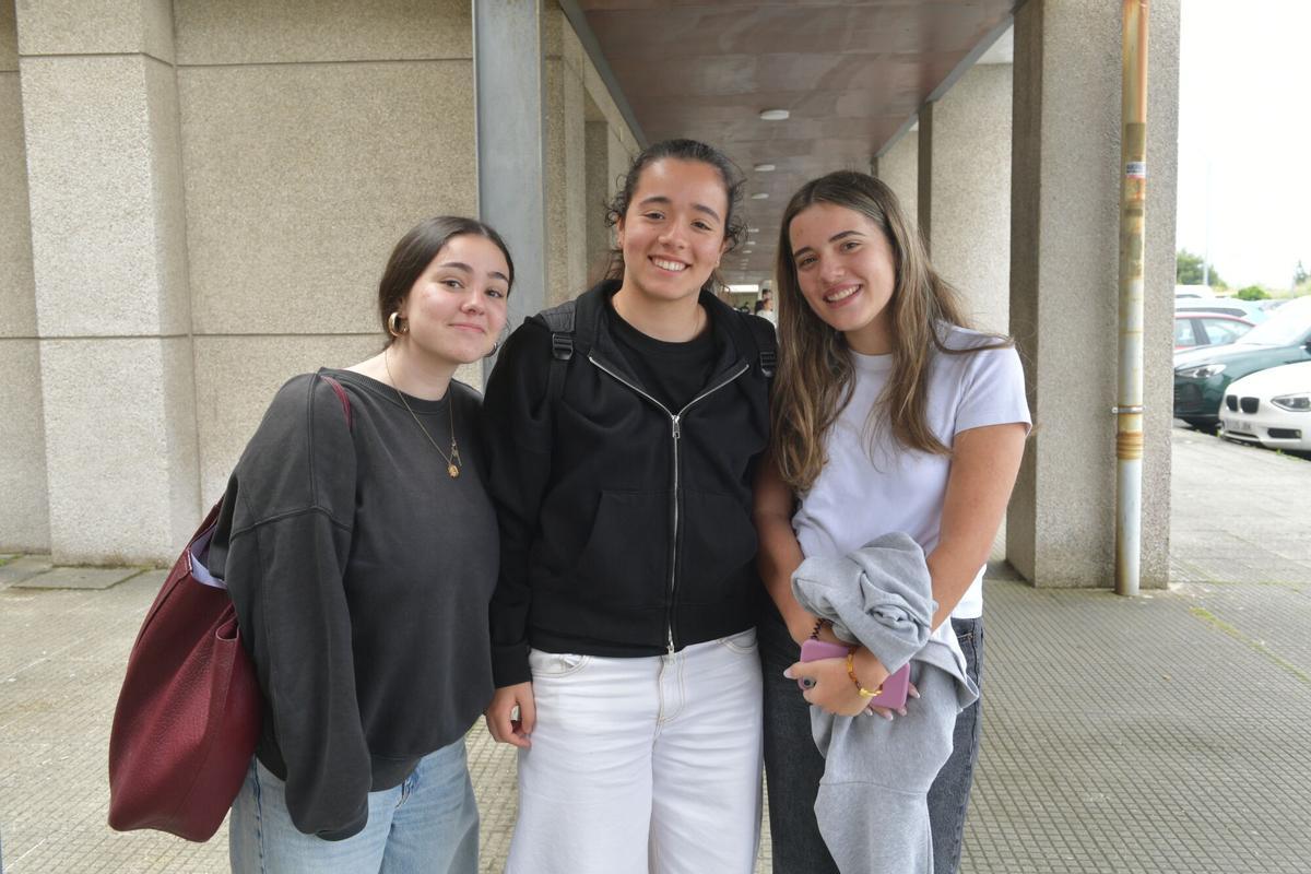 Camila, Ana Pereira y Lola, alumnas de Bachillerato de Ciencias del IES Alfonso X O Sabio de Cambre