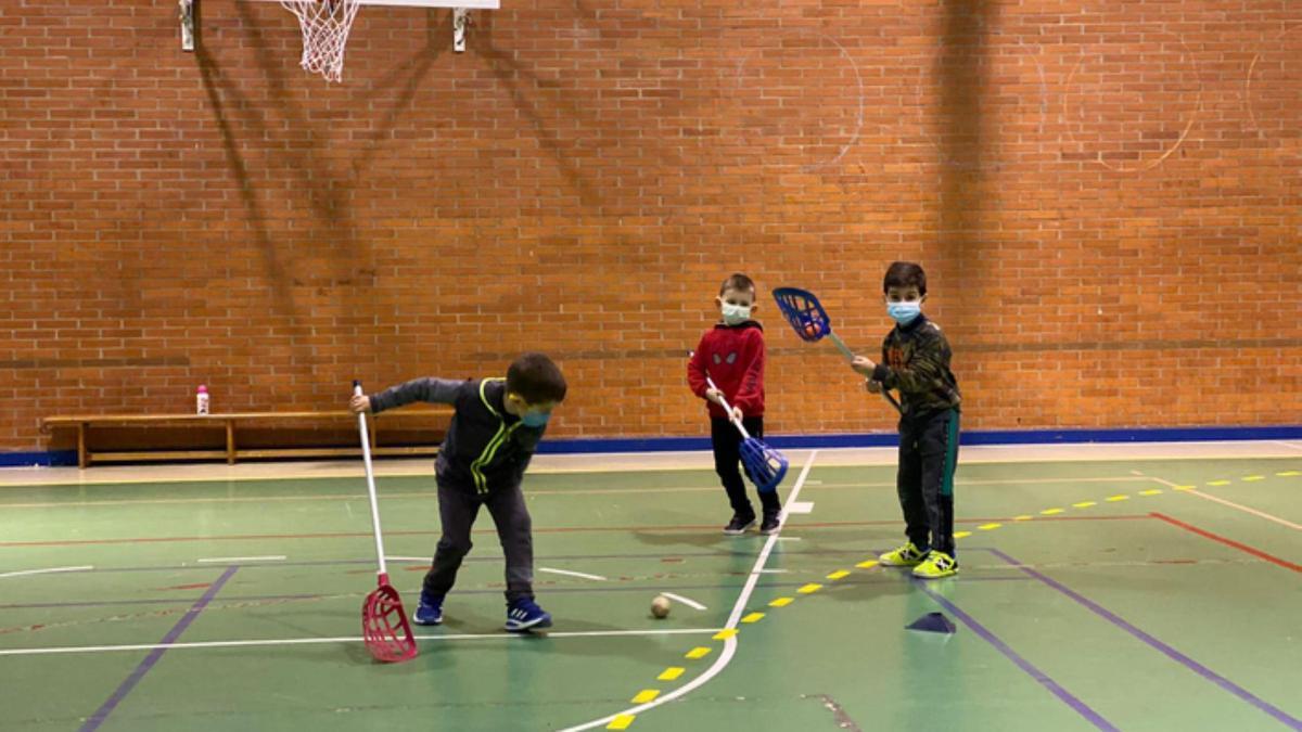 Participantes en las Miniolimpiadas de Benavente. / E. P.