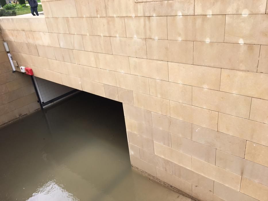 Bajos inundados en la Universidad de Alicante