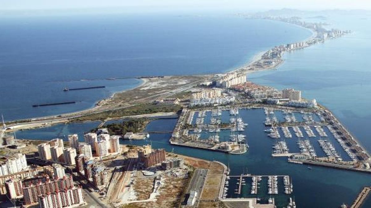 Vista del puerto deportivo Tomás Maestre, en La Manga
