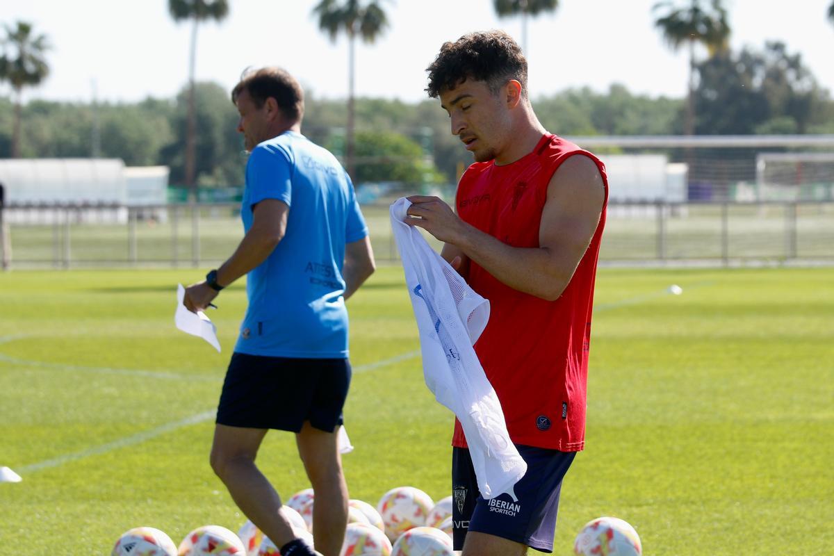 Shashoua aspira a volver a la titular el domingo, ante el Deportivo.