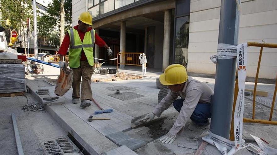 Aragón es la cuarta región que más tarda en pagar a los autónomos