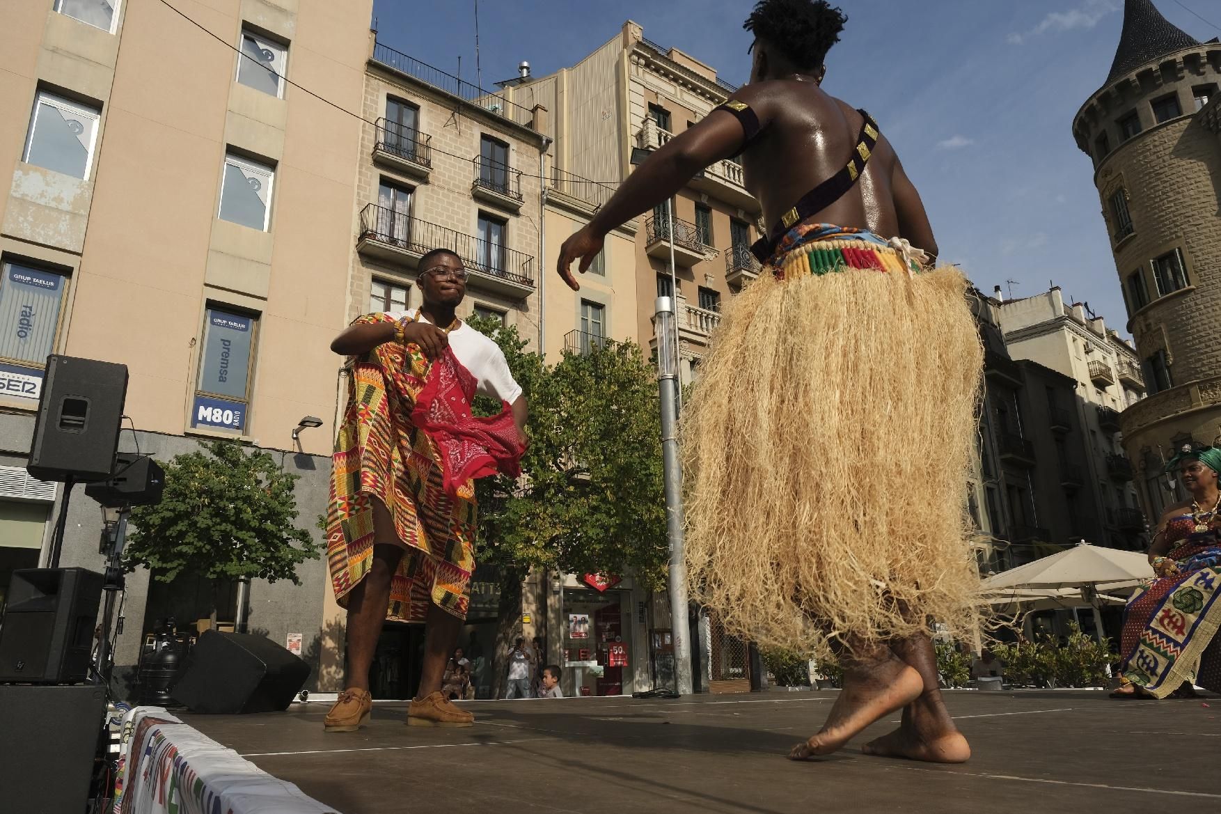 Manresa presumeix d'interculturalitat a Sant Domènec
