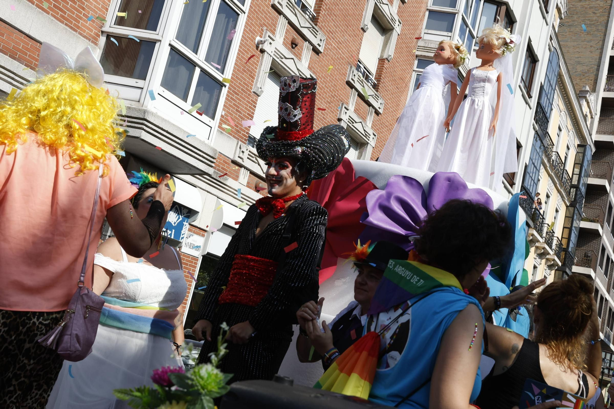 Así fue el desfile del Orgullo en Gijón (en imágenes)