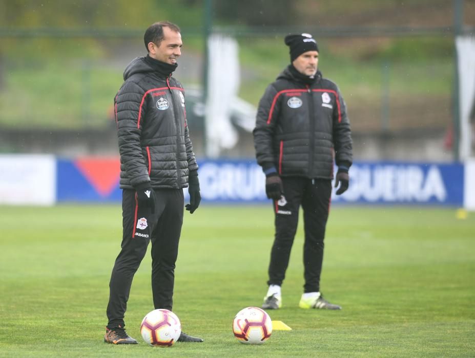 El nuevo técnico blanquiazul se pone al frente del equipo. El segundo entrenador Fabián Rivero y el preparador físico Moisés del Hoyo se unen junto a Martí al cuerpo técnico del primer equipo.