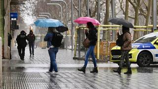 5 consejos de la DGT para conducir con tormentas y granizo