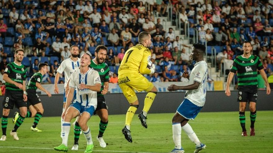 Garcés firma el primer triunfo de la temporada del Tenerife