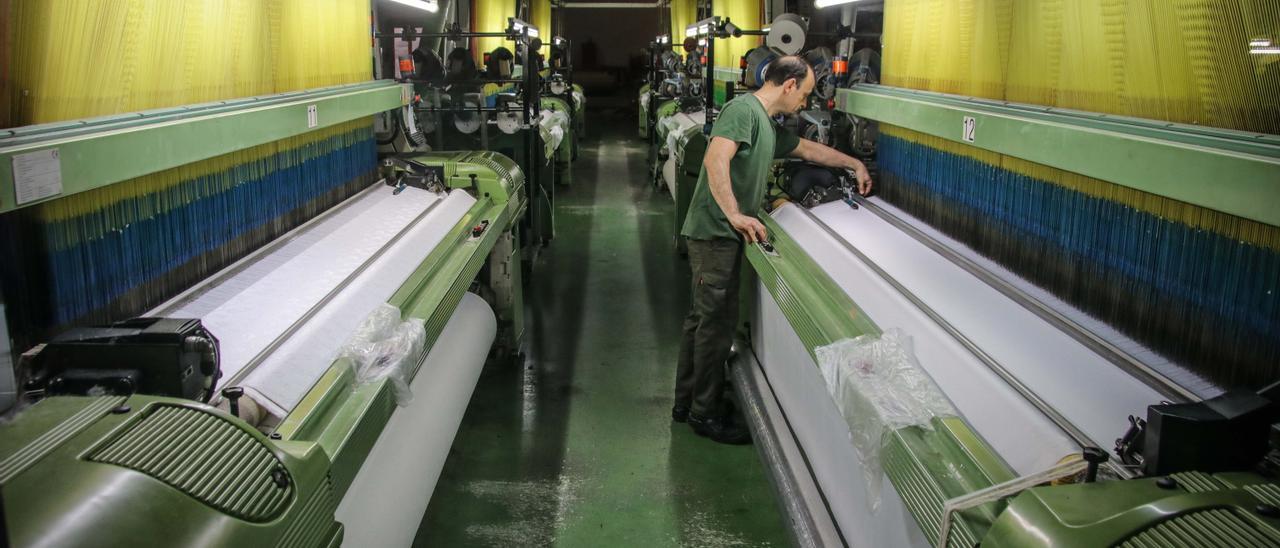 La empresa textil Comersan, de Cocentaina, que ha sufrido los encarecimientos de precios.