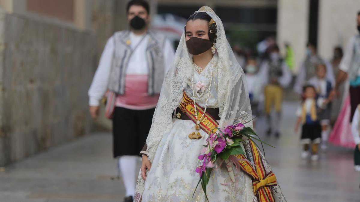 Búscate en el segundo día de Ofrenda por la calle de la Mar (entre las 19.00 y las 20.00 horas)