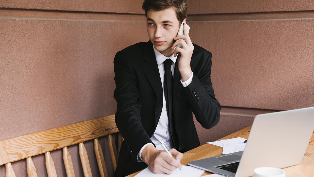 Los zapatos tipo Oxford que usan todos los hombres para ir elegantes al trabajo