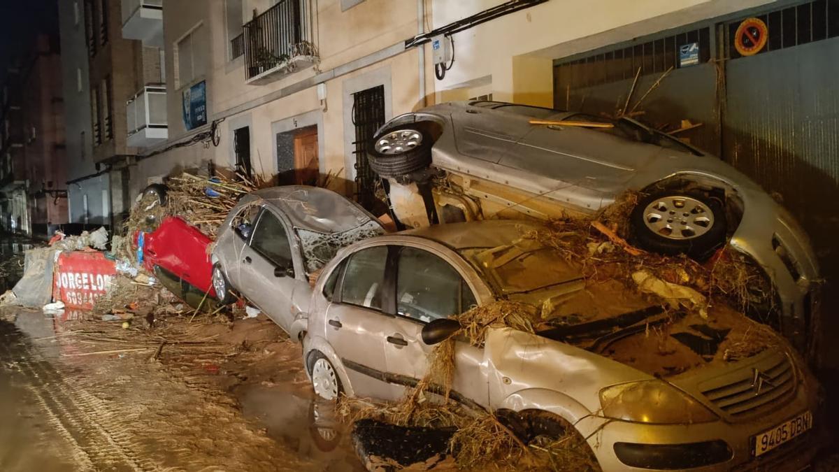 Foto captada por los policías de IPA, la noche del día 30 en Massanassa