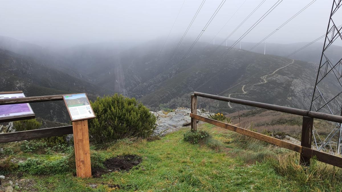 Mirador hacia el Candán.