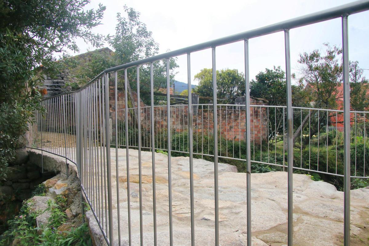 Rehabilitación de espazos públicos no lugar de Nebra.