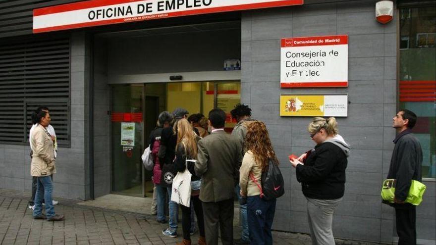 La pandemia se lleva medio millón de empleos y eleva el paro hasta el 16,1%