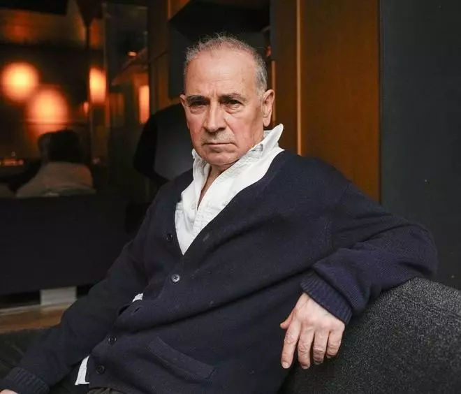 «El ser que cuenta. La disputa de la singularidad humana», de Víctor Gómez Pin: animales, humanos e inteligencia artificial