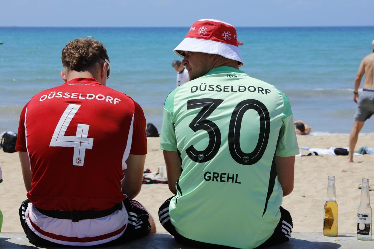 Bundesliga-Saison vorbei: Die Fußballer nehmen wieder die Playa de Palma ein