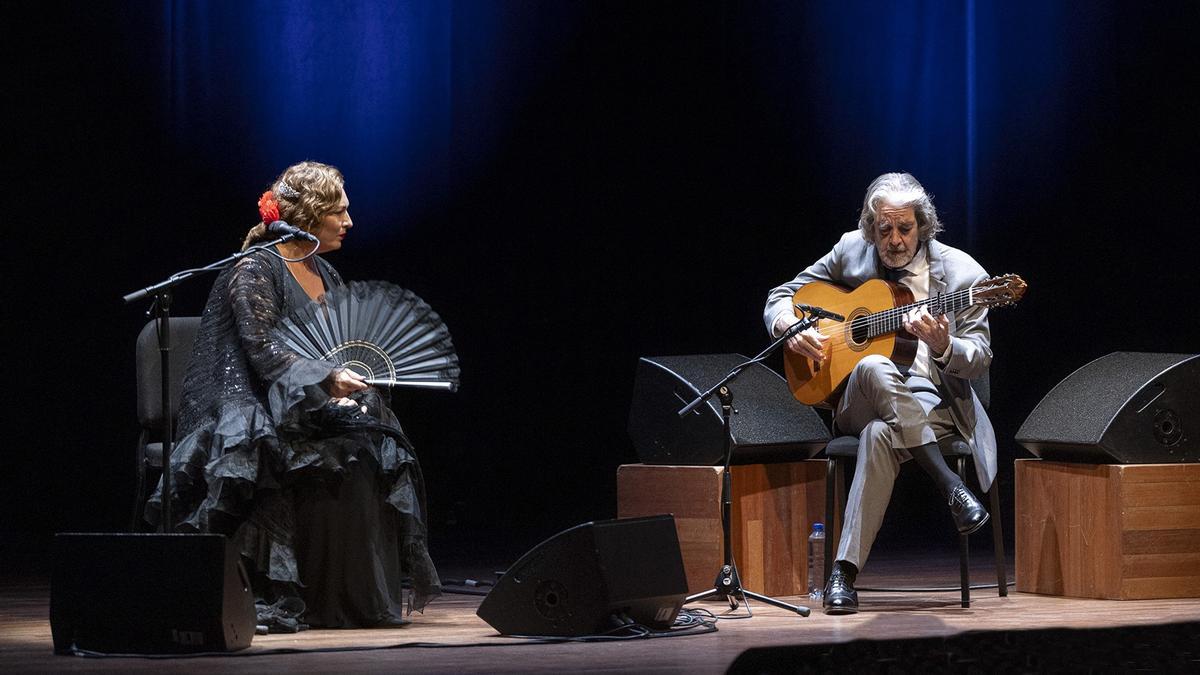 Estrella Morente y Rafael Riqueni subirán al escenario de l'Auditori de Torrent.