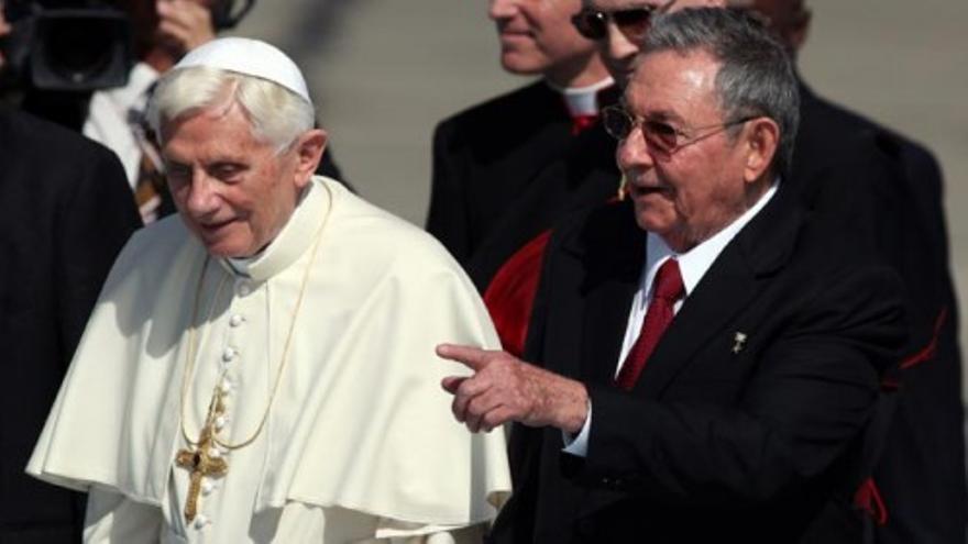 El Papa se refiere a los presos cubanos ante Raúl Castro